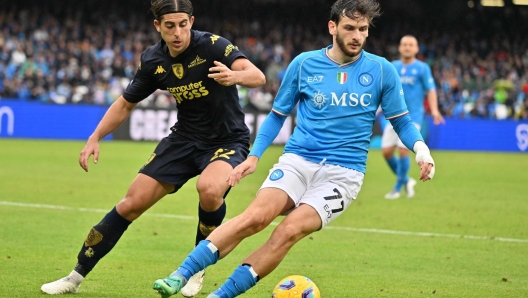 NapoliÂ?s foreward Khvicha Kvaratskhelia in action during the Italian Serie A soccer match SSC Napoli and F.C. Empoli at 'Diego Armando Maradona' stadium in Naples, Italy, 12 November 2023   ANSA/FELICE DE MARTINO