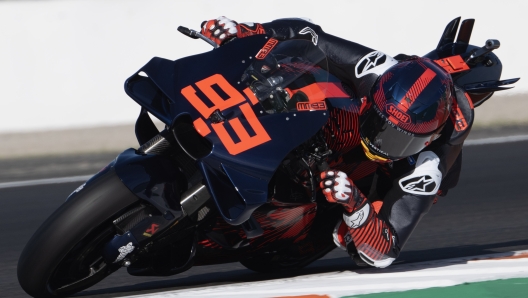 VALENCIA, SPAIN - NOVEMBER 28:  Marc Marquez of Spain and Gresini Racing MotoGP rounds the bend during the MotoGP Test in Valencia at Ricardo Tormo Circuit on November 28, 2023 in Valencia, Spain. (Photo by Mirco Lazzari gp/Getty Images)