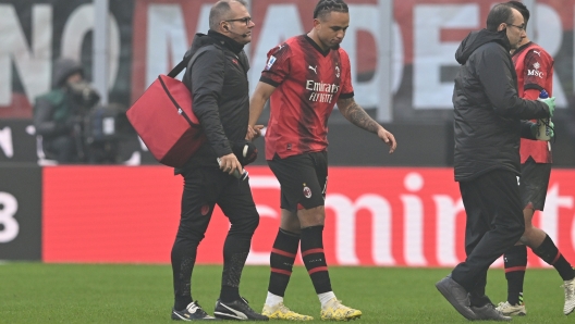 MILAN, ITALY - DECEMBER 17:  Noah Okafor of AC Milan reacts during the Serie A TIM match between AC Milan and AC Monza at Stadio Giuseppe Meazza on December 17, 2023 in Milan, Italy. (Photo by Claudio Villa/AC Milan via Getty Images)