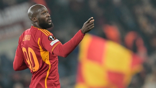 Foto Alfredo Falcone/LaPresse 14 Dicembre 2023 - Roma, Italia - sport, calcio - Roma vs Sheriff Tiraspol - Uefa Europa League 2023-2024 Girone G - Stadio Olimpico di Roma. Nella foto: esultanza Romelu Lukaku (AS Roma)  Foto Alfredo Falcone/LaPresse December 14, 2023 Rome, Italy - sport, soccer - Roma vs Sheriff Tiraspol - Uefa Europe League 2023-2024 Group G - Olimpic Stadium n Rome. In the pic: Romelu Lukaku (AS Roma) celebrates