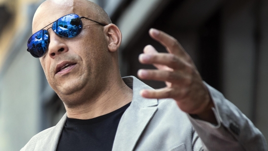 epa07608913 US actor Vin Diesel delivers a speech during the unveiling ceremony of US director F. Gary Gray's 2,665th Star on the Hollywood Walk of Fame in Hollywood, California, USA, 28 May 2019. The star was dedicated in the Category of Motion Pictures.  EPA/ETIENNE LAURENT