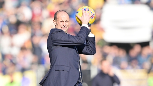 Foto Alfredo Falcone/LaPresse 23 Dicembre 2023 - Frosinone, Italia - sport, calcio - Frosinone vs Juventus - Campionato italiano di calcio Serie A TIM 2023/2024 - Stadio Benito Stirpe. Nella foto: Massimiliano Allegri (head coach Juventus FC)

Foto Alfredo Falcone/LaPresse December 23, 2023 Frosinone, Italy - sport, soccer - Frosinone vs Juventus - Italian Serie A Football Championship 2023/2024 - Benito Stirpe Stadium. In the pic: Massimiliano Allegri (head coach Juventus FC)