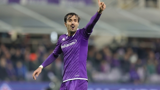 FLORENCE, ITALY - DECEMBER 29: Luca Ranieri of ACF Fiorentina gestures during the Serie A TIM match between ACF Fiorentina and Torino FC at Stadio Artemio Franchi on December 29, 2023 in Florence, Italy. (Photo by Gabriele Maltinti/Getty Images)