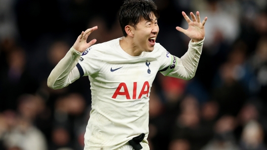 LONDON, ENGLAND - DECEMBER 31: Son Heung-Min of Tottenham Hotspur celebrates after the team's victory in the Premier League match between Tottenham Hotspur and AFC Bournemouth at Tottenham Hotspur Stadium on December 31, 2023 in London, England. (Photo by Julian Finney/Getty Images)