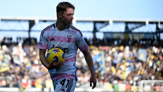 FROSINONE, ITALY - DECEMBER 23: Hans Nicolussi Caviglia of Juventus during the Serie A TIM match between Frosinone Calcio and Juventus at Stadio Benito Stirpe on December 23, 2023 in Frosinone, Italy. (Photo by Daniele Badolato - Juventus FC/Juventus FC via Getty Images)