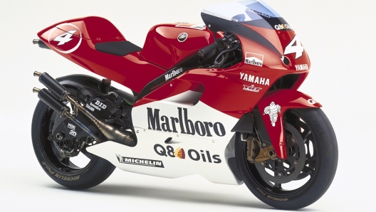 yamaha_yzr500_0wk6_2000