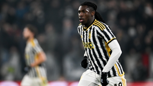 TURIN, ITALY - DECEMBER 08: Moise Kean of Juventus looks on during the Serie A TIM match between Juventus and SSC Napoli at Allianz Stadium on December 08, 2023 in Turin, Italy. (Photo by Daniele Badolato - Juventus FC/Getty Images)