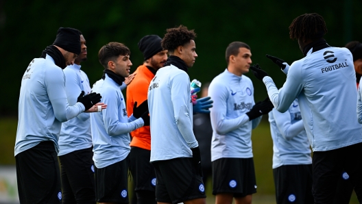 COMO, ITALY - JANUARY 08: Tajon Buchanan of FC Internazionale during the FC Internazionale training session at the club's training ground Suning Training Center at Appiano Gentile on January 08, 2024 in Como, Italy. (Photo by Mattia Ozbot - Inter/Inter via Getty Images)