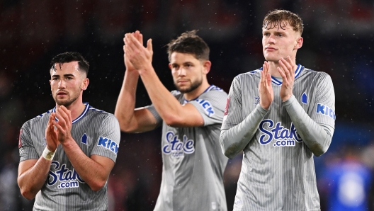 LONDON, ENGLAND - JANUARY 04: Jarrad Branthwaite of Everton and teammates show appreciation to fans following the Emirates FA Cup Third Round match between Crystal Palace and Everton at Selhurst Park on January 04, 2024 in London, England. (Photo by Mike Hewitt/Getty Images)