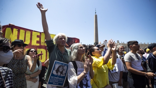 Pietro Orlandi in occasione del Sit-in per il quarantennale della scomparsa di Emanuela Orlandi durante lÃ?Angelus di Papa Francesco in piazza San Pietro in Vaticano, Roma, 25 giugno 2023. ANSA/ANGELO CARCONI