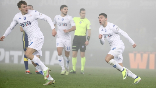 Empoli's Szymon Zurkowski jubilates after scoring the goal 2-1 during the Italian Serie A soccer match Hellas Verona vs Empoli FC at Marcantonio Bentegodi stadium in Verona, Italy, 13 January 2024.  ANSA/EMANUELE PENNACCHIO