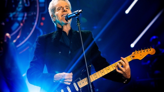 Claudio Baglioni al debutto del tour aTuttocuore nelle grandi arene indoor,   20 gennaio alla Vitrifrigo Arena di Pesaro. ANSA/ ANGELO TRANI - UFFICIO STAMPA ++HO - NO SALES EDITORIAL USE ONLY++