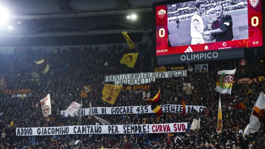 Roma's supporters remember the Former As Roma's player and captain Giacomo Losi during the Italian Serie A soccer match AS Roma vs Cagliari Calcio at Olimpico stadium in Rome, Italy, 05 February 2024. ANSA/ANGELO CARCONI