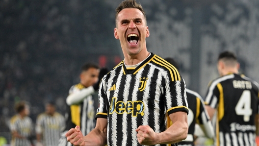 TURIN, ITALY - JANUARY 11: Arkadiusz Krystian Milik of Juventus celebrates after scoring his team's third goal during the Coppa Italia Quarter-Final match between Juventus FC and Frosinone Calcio at Allianz Stadium on January 11, 2024 in Turin, Italy. (Photo by Chris Ricco - Juventus FC/Juventus FC via Getty Images)