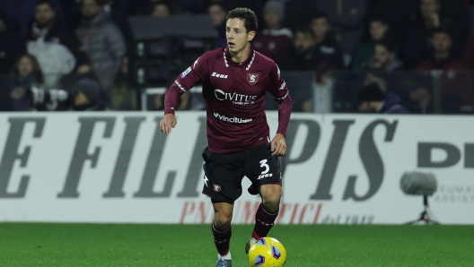 Foto Alessandro Garofalo/LaPresse 21 gennaio  2024 Salerno, Italia sport calcio Salernitana vs Genoa   - Campionato di calcio Serie A Tim 2023/2024 - Stadio Arechi. Nella foto: Domagoj Bradaric     January 21  2024 Salernitana vs Genoa - Italian Football Championship League league  A  2023/2024 - Arechi stadium. In the pic: Domagoj Bradaric