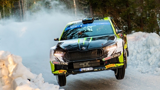 Skoda Motorsport bei der Rallye Schweden: Auf ihrer Fahrt zum WRC2-Sieg erzielen Oliver Solberg/Elliott Edmondson (SWE/GBR) im Skoda Fabia RS Rally2 auf acht der insgesamt 18 Wertungsprüfungen die schnellste Zeit der Kategorie. / Weiterer Text über ots und www.presseportal.de/nr/28249 / Die Verwendung dieses Bildes für redaktionelle Zwecke ist unter Beachtung aller mitgeteilten Nutzungsbedingungen zulässig und dann auch honorarfrei. Veröffentlichung ausschließlich mit Bildrechte-Hinweis.