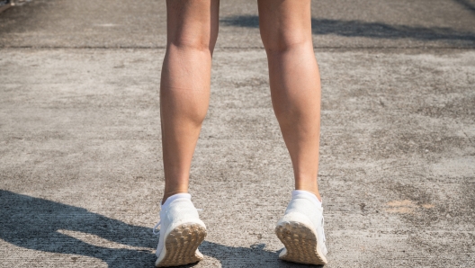 Toe stretches can help keep you healthy and prevent common runner injuries.