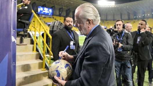 Foto Alfredo Falcone/LaPresse 22 Gennaio 2024 - Riyadh, Arabia Saudita - Al-Awwal Park  sport, calcio - Napoli vs Inter - Finale EA Sports Supercoppa Italiana 2023/ 2024.  Nella foto: De Laurentiis Aurelio(SSC Napoli)   22 January 2024 - Riyadh, Saudi Arabia Al-Awwal Park  - sport, soccer - Napoli vs Inter - EA Sports Supercup Final 2023/ 2024.  In the picture:De Laurentiis Aurelio(SSC Napoli)