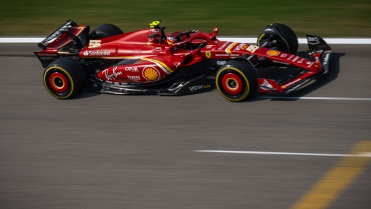 Ferrari's Spanish driver Carlos Sainz Jr drives during the third day of the Formula One pre-season testing at the Bahrain International Circuit in Sakhir on February 23, 2024. (Photo by Andrej ISAKOVIC / AFP)