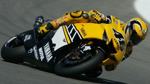 2005 yamaha m1 valentino rossi