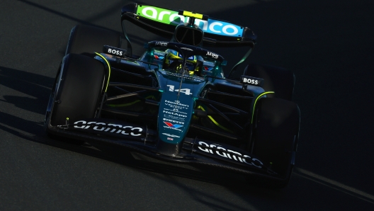 JEDDAH, SAUDI ARABIA - MARCH 07: Fernando Alonso of Spain driving the (14) Aston Martin AMR24 Mercedes on track during practice ahead of the F1 Grand Prix of Saudi Arabia at Jeddah Corniche Circuit on March 07, 2024 in Jeddah, Saudi Arabia. (Photo by Clive Rose/Getty Images)