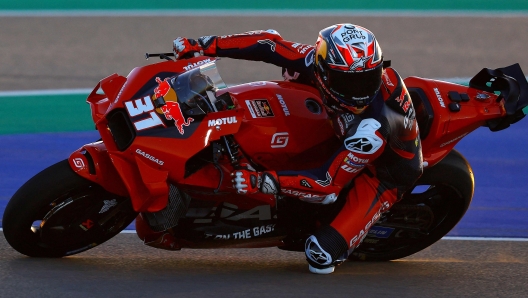 (FILES) Red Bull GASGAS Tech 3's Spanish rider Pedro Acosta steers his bike on the first day of the MotoGP pre-season testing at Lusail International Circuit in Doha on February 19, 2024. (Photo by KARIM JAAFAR / AFP)