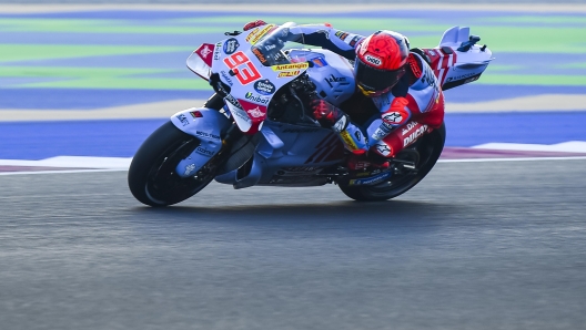 epa11206891 Spanish MotoGP rider Marc Marquez of Gresini Racing MotoGP in action during the free practice session of the Motorcycling Grand Prix of Qatar at the Losail International Circuit in Doha, Qatar, 08 March 2024. The 2024 MotoGP World Championship season's first race will be held at Losail International Circuit on 10 March.  EPA/NOUSHAD THEKKAYIL