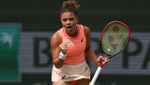 INDIAN WELLS, CALIFORNIA - MARCH 10: Jasmine Paolini of Italy reacts after a point against Anna Kalinskaya of Russia during the BNP Paribas Open at Indian Wells Tennis Garden on March 10, 2024 in Indian Wells, California.   Michael Owens/Getty Images/AFP (Photo by Michael Owens / GETTY IMAGES NORTH AMERICA / Getty Images via AFP)