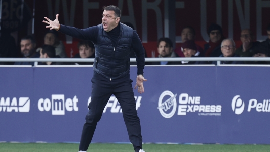 Lecce's coach Roberto D'Aversa during the Italian Serie A soccer match Bologna FC vs US Lecce at Renato Dall'Ara stadium in Bologna, Italy, 11 February 2024. ANSA /SERENA CAMPANINI