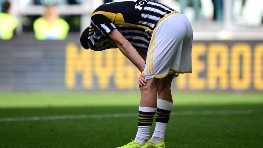 Juventus Turkish forward #15 Kenan Yildiz reacts at the end during the Italian Serie A football match between Juventus and Genoa at the Allianz Stadium in Turin on March 17, 2024. (Photo by MARCO BERTORELLO / AFP)