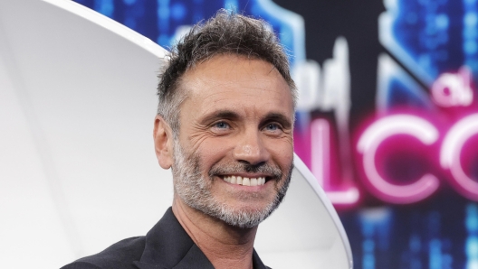 Il cantautore e conduttore televisivo Nek (Filippo Neviani) durante la trasmissione televisiva RAI2 Dalla strada al palco, Roma, 17 Febbraio 2024. ANSA/GIUSEPPE LAMI