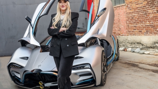 Alex Hirschi conosciuta come Supercar Blondie