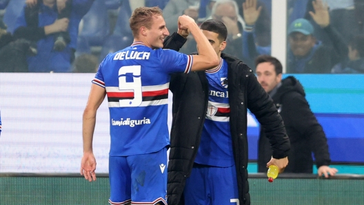 Sampdoria?s De Luca Manuel celebrates after scoring the 3-1 goal for his team during the Serie BKT soccer match between Sampdoria and Ternana at the Luigi Ferraris Stadium stadium in Genoa, Italy - Monday, April 01, 2024 - Sport  Soccer (Photo by Tano Pecoraro/LaPresse)