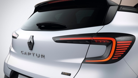 Nuova Renault Captur 2024, dettagli posteriore