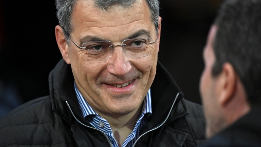 (FILES) The President of Toulouse football club Damien Comolli speaks prior to the French Top14 rugby union match between Stade Toulousain Rugby (Toulouse) and Lyon Olympique Universitaire Rugby at the Ernest-Wallon stadium in Toulouse, southwestern France, on April 16, 2023. (Photo by Valentine CHAPUIS / AFP)