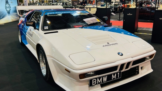 Una BMW M1 esposta a Essen