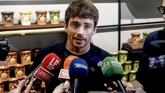 Il pilota di Formula 1 Charles Leclerc presenta il suo nuovo marchio di gelato "Lec" a Milano, 11 aprile 2024. ANSA/MOURAD BALTI TOUATI