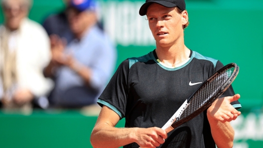 US Sebastian Korda reacts as he plays against Italy's Jannik Sinner during their Monte Carlo ATP Masters Series Tournament round of 32 tennis match on the Rainier III court at the Monte Carlo Country Club on April 10, 2024. (Photo by Valery HACHE / AFP)