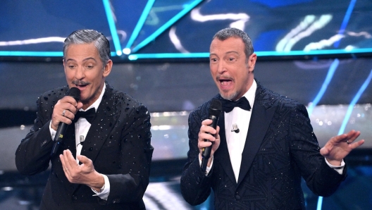 Fiorello conferma l'addio di Amadeus. Conti a Sanremo 2025