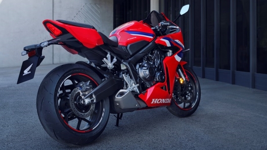 24YM CBR650R