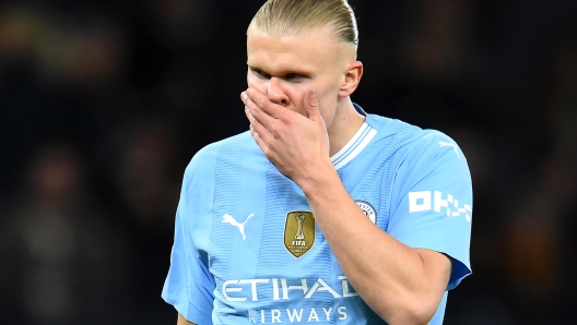 epa11285357 Erling Haaland of Manchester City looks on during the UEFA Champions League quarter final, 2nd leg match between Manchester City and Real Madrid in Manchester, Britain, 17 April 2024.  EPA/PETER POWELL