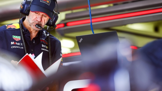 BAHRAIN, BAHRAIN - FEBRUARY 29: Adrian Newey, the Chief Technical Officer of Oracle Red Bull Racing looks on in the garage during practice ahead of the F1 Grand Prix of Bahrain at Bahrain International Circuit on February 29, 2024 in Bahrain, Bahrain. (Photo by Mark Thompson/Getty Images)