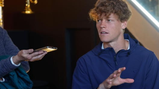 epa11295603 Italian tennis player Jannik Sinner attends press conference on his participation in the Madrid Open tennis tournament, in Madrid, Spain, 23 April 2024.  EPA/Chema Moya