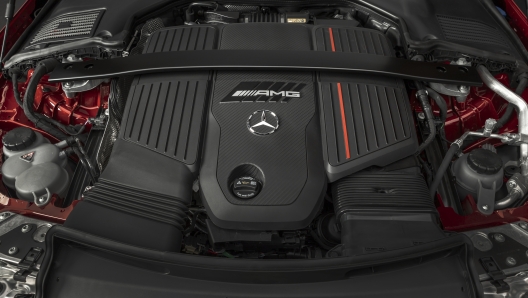 Mercedes-AMG CLE 53 4MATIC+ Cabriolet (Energieverbrauch kombiniert 9,8-9,6 l/100 km, CO2-Emissionen kombiniert 223-217 g/km, CO₂-Klasse: G) //
Mercedes-AMG CLE 53 4MATIC+ Cabriolet (combined energy consumption 9.8-9.6 l/100 km, combined CO₂ emissions 223-217 g/km, CO2 class: G)
 
 
Die angegebenen Werte wurden nach dem vorgeschriebenen Messverfahren WLTP (Worldwide harmonised Light-duty vehicles Test Procedures) ermittelt. Die angegeben Spannweiten beziehen sich auf den europäischen Markt. 
Der Energieverbrauch und der CO₂-Ausstoß eines Pkw sind nicht nur von der effizienten Ausnutzung des Kraftstoffs bzw. des Energieträgers durch den Pkw, sondern auch vom Fahrstil und anderen nichttechnischen Faktoren abhängig. //
The stated values were determined in accordance with the prescribed WLTP (Worldwide harmonised Light vehicles Test Procedure) measurement procedure. The ranges given refer to the European market.
The fuel consumption, energy consumption and CO2 emissions of a car depend not only on the car’s efficient use of the fuel or energy source, but also on driving style and other non-technical factors.