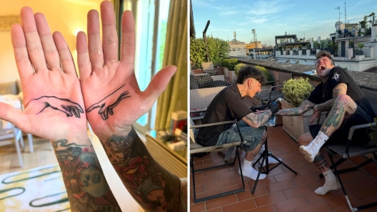 Chiara Ferragni festeggia 37 anni a Milano, Fedez a Roma si tatua i palmi delle mani