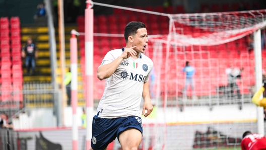 MONZA, ITALY - APRIL 07: Giacomo Raspadori of Napoli celebrates after scoring the first goal  of Napoli during the Serie A TIM match between AC Monza and SSC Napoli - Serie A TIM  at U-Power Stadium on April 07, 2024 in Monza, Italy. (Photo by SSC NAPOLI/SSC NAPOLI via Getty Images)