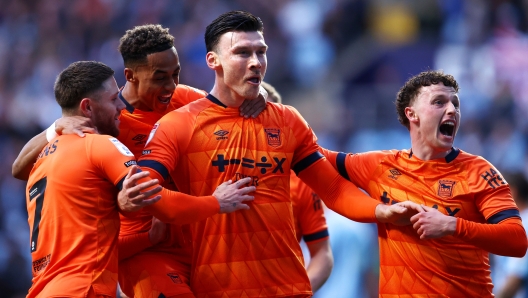 COVENTRY, ENGLAND - APRIL 30: Kieffer Moore of Ipswich Town celebrates with teammates after scoring his team's first goal during the Sky Bet Championship match between Coventry City and Ipswich Town at The Coventry Building Society Arena on April 30, 2024 in Coventry, England. (Photo by Naomi Baker/Getty Images)