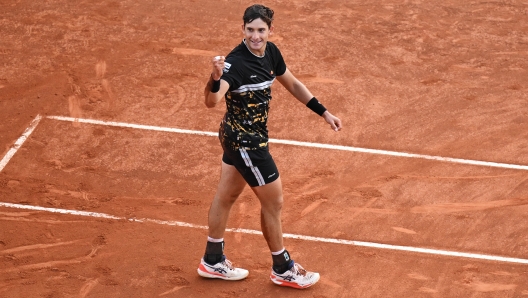 ROME, ITALY - MAY 10: Francesco Passaro of Italy celebrates winning match point against Tallon Griekspoor of Netherlands in the Men's Singles second round match during Day Five of the Internazionali BNL D'Italia 2024 at Foro Italico on May 10, 2024 in Rome, Italy.  (Photo by Mike Hewitt/Getty Images)