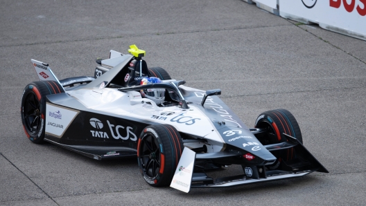 Nick Cassidy, Jaguar TCS Racing, Jaguar I-TYPE 6