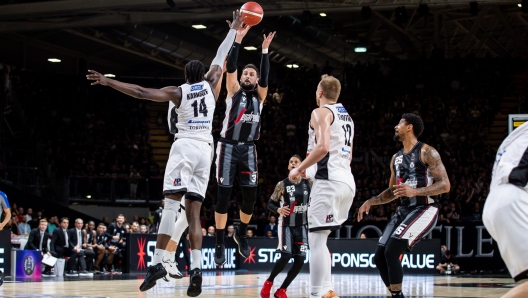 Marco Belinelli Segafredo Virtus Bologna - Bertram Yachts Derthona Tortona LBA Legabasket Serie A UnipolSAI 2023-2024 PlayOff - Quarti di Finale - Gara 2 Bologna, 13/05/2024 Foto B.Costantini / Ciamillo-Castoria